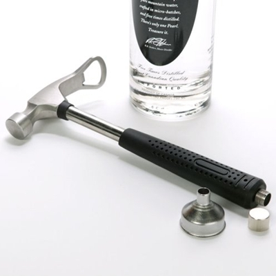 Sörnyitó kalapács flaskával