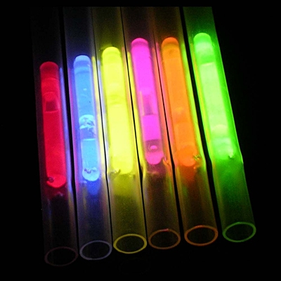 Világító szívószál