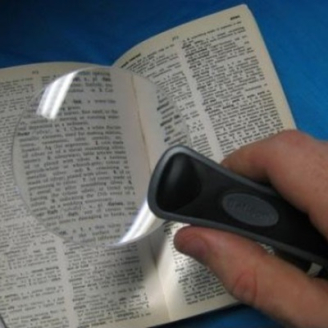 Nagyító 90 mm háttérvilágítással 2 x LED